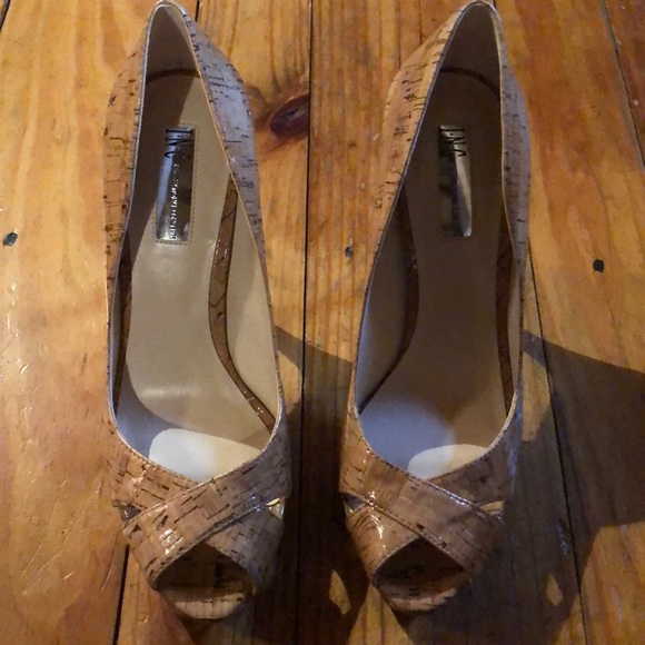 Inc open cross peep toe. - Picture 2 of 4